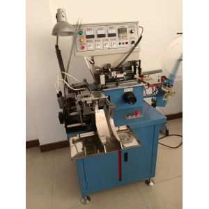 Ultrasonic Garment Label Cutting And Folding Machine 220V High Speed
