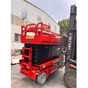 Folding high-altitude work platform, used for indoor construction and exterior