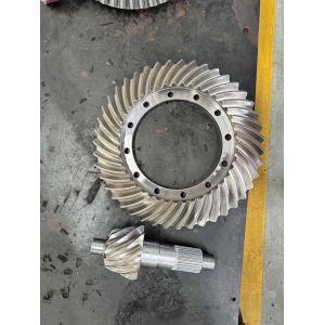 China Ruida High Precision Spiral Bevel Gear for Crusher Reducers on sale
