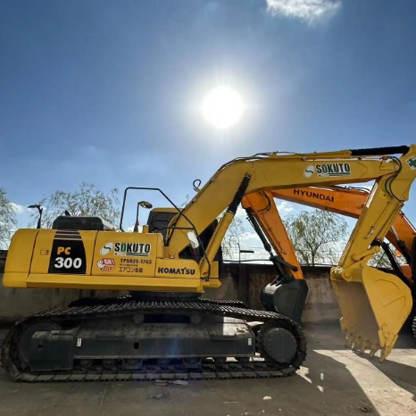 30ton Komatsu Excavator PC300-7 PC300-8 Used Digger with Original Hydraulic Valve