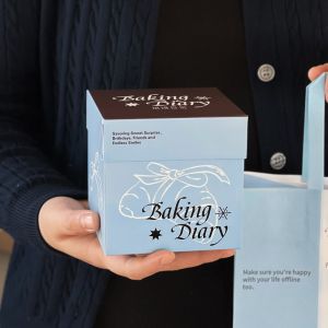 Folding Custom Packaging Boxes 15x10x10cm 10x10x10cm Rectangular Cake Packaging