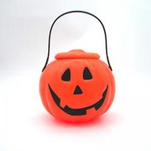 China Reusable PP Plastic Containers Custom Halloween Pumpkin Bucket Lantern Candy Basket With Handle on sale