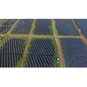 580W Mono Solar Panel with IP68 Junction Box and 2278*1134*30mm Dimensions for