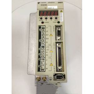 Yaskawa SGDM-04ADAY360 AC SERVO AMPLIFIER 200-230V 5.5A 0.4KW NEW