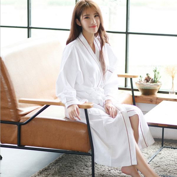 Customized Printing Designs Hotel Pure Cotton Waffle Bathrobe for Spring and