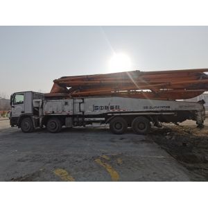 Zoomlion 52m Used Concrete Pump Second Hand Heavy Equipment with Vibrating