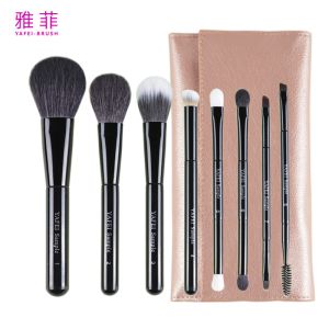China 286A18508 8 Pieces Professional Makeup Brush Set With Bag Contour Powder Concealer Blush on sale
