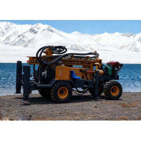 Portable Water Well Drilling Rig With 105-350mm Drilling Diameter 5.5T Weight