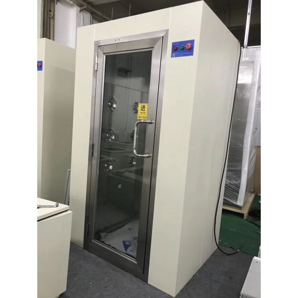 Quality Coronavirus Integrated Bactericidal Air Shower Tunnel With Disinfectant Spary wholesale