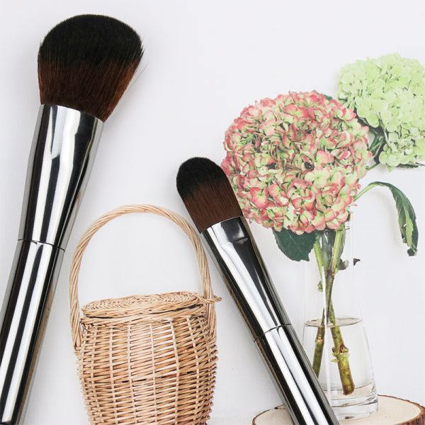 8 Pieces Cosmetic Makeup Kit Face Soft Synthetic Hair