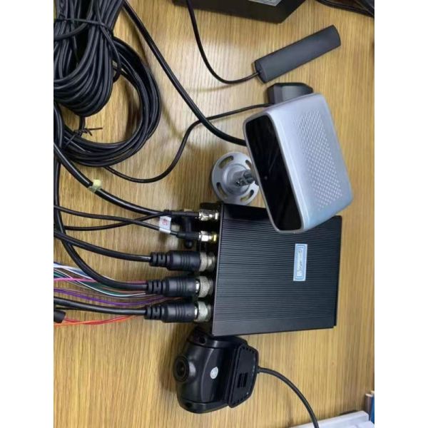 Waterproof Integrated ADAS DSM Driving Assistance System Fix Bracket Installatio