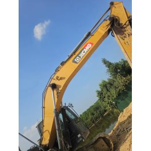 Larger Crawler Excavator High Operating Efficiency XE200 Crawler Excavator