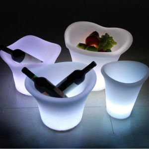 PE Plastic LED Ice Bucket 16 Colors Changing With Rechargeable lithium battery
