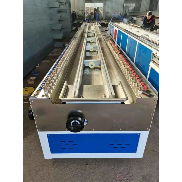 PVC Profile Extruder Machine , PVC WPC Plastic Profile Extrusion Machine With