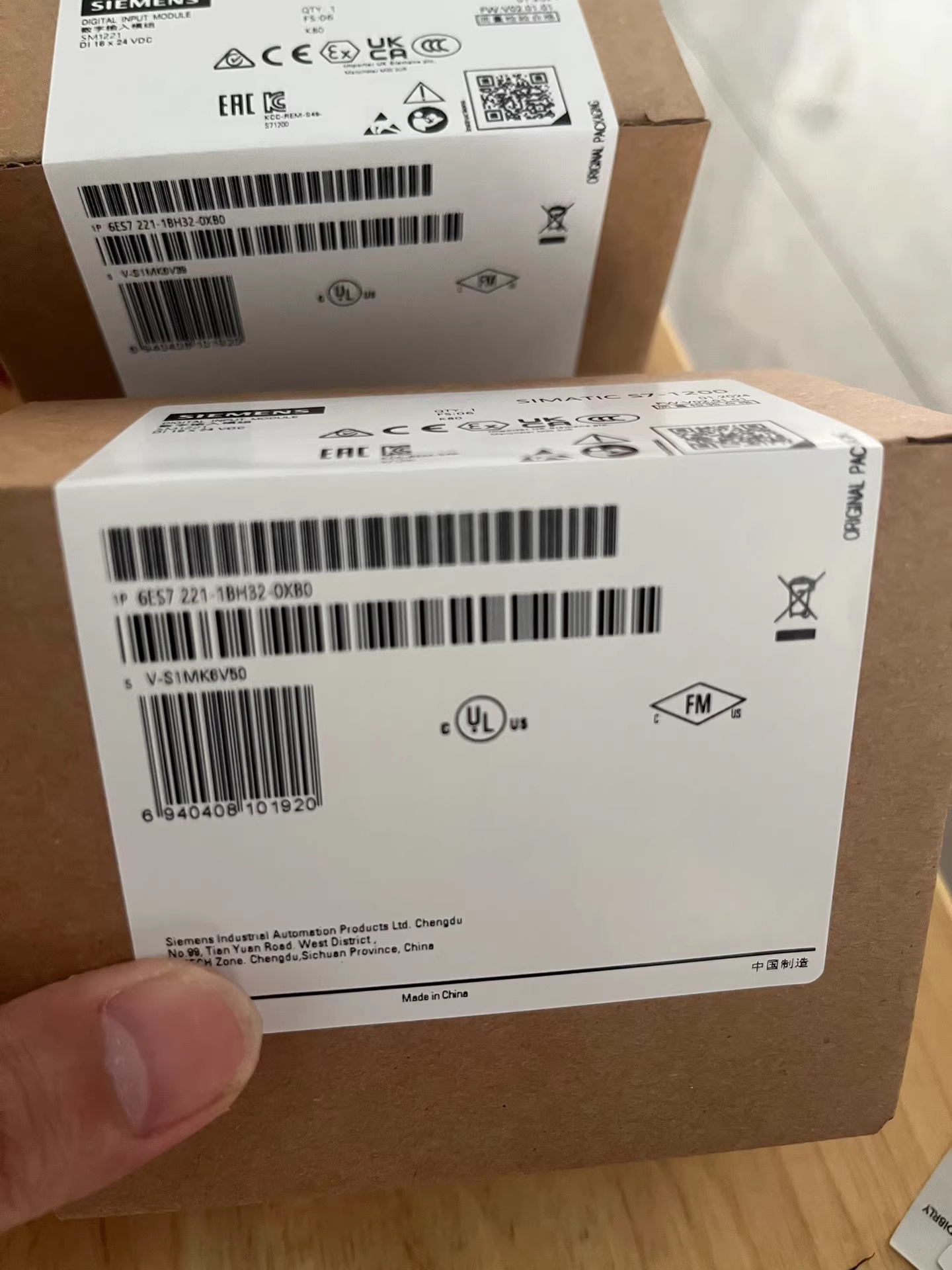 6ES7221-1BH32-0XB0 Input module, SIMATIC S7, digital, 16 input in stock