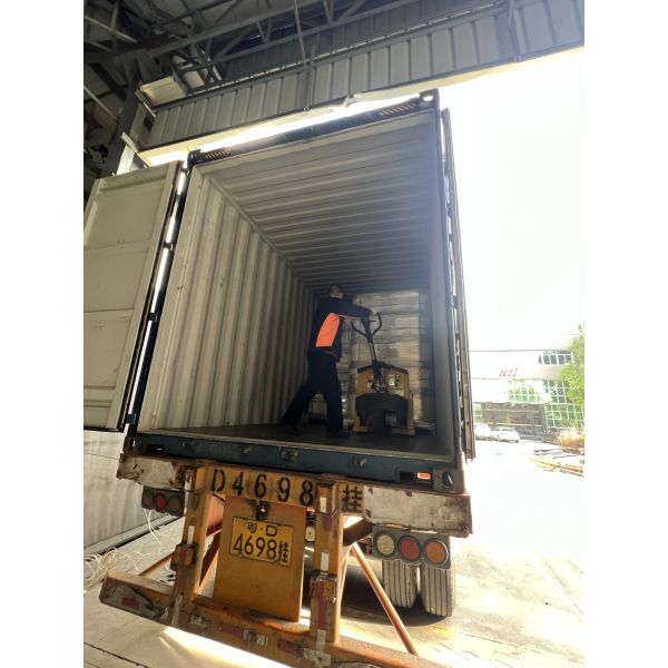 Quality Multiple Extrusion Matte Lamination Film with 300m-4000m Roll Length and 1 Inch 3 Inch Paper Core for Soft Hardness Protection wholesale