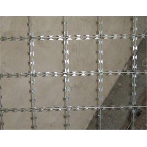 Cheap Galvanized Welded bto22 100mm x 200mm Razor Wire Mesh Protective Fence