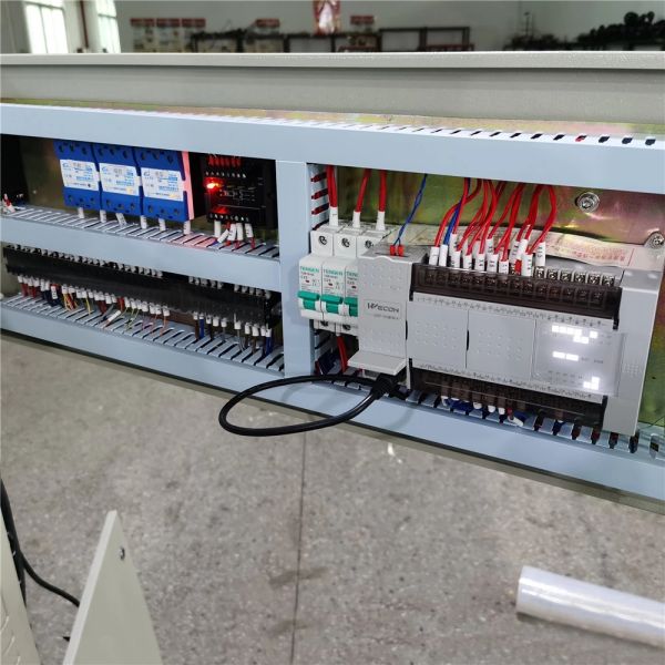 Automatic flow pack sergical face mask packing machine 3ply mask machine plastic packing TCZB-350X