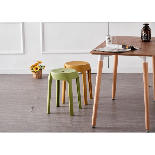 Anti Skid Noise Reduction Stackable Plastic Dining Chairs