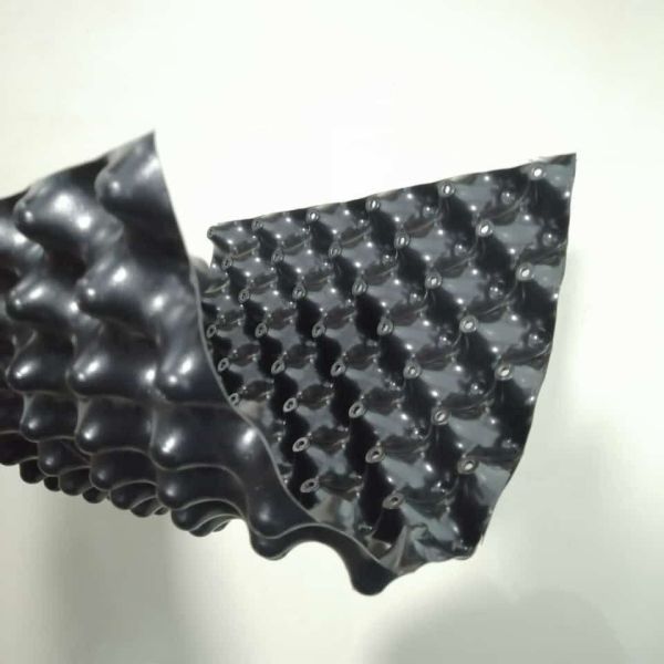 PE Core Material Concave Convex Water Storage and Drainage Board for Roof