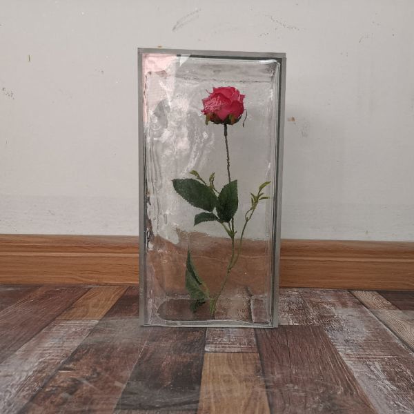 Quality Artificial Transparent Resin Ice Cubes With Flower Inside wholesale
