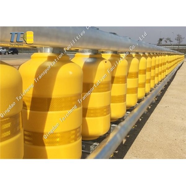 Guardrail Manufacture Bolted Installation Method 0.66M/1M Column Spacing for