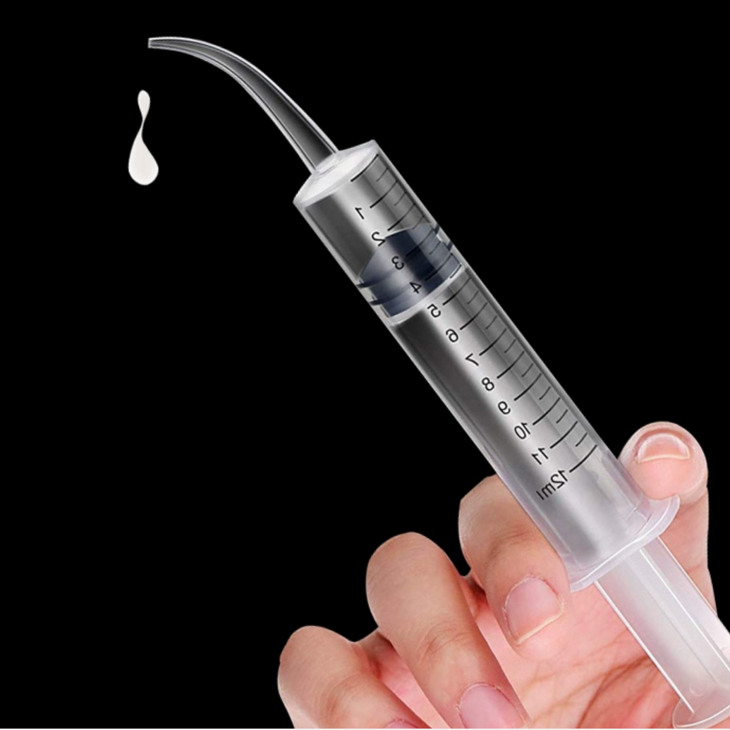 Disposable 12ml/CC Pet Feeding Flush Plastic Elbow Curved Tip Dental Syringe