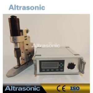 Robotic Operated Ultrasonic Sealing And Cutting Machine With Robotic Arm