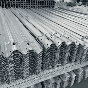 Hot Dipped Galvanized Highway Guardrail Traffic Safety Barrier with ISO