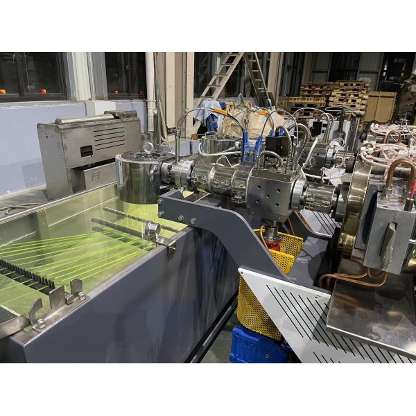 Quality Polypropylene Curly Artificial Grass Extruder Monofilament Extrusion Machine 10Mm wholesale