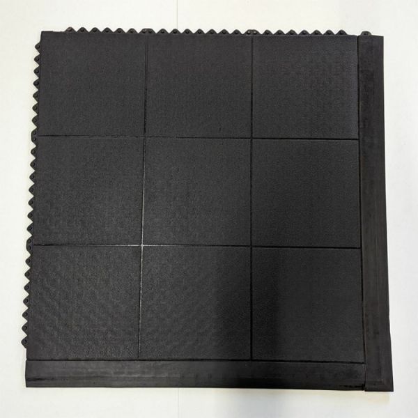 Quality Black And Yellow Striate Edge Horse Bubble Top Rubber Stable Mats wholesale