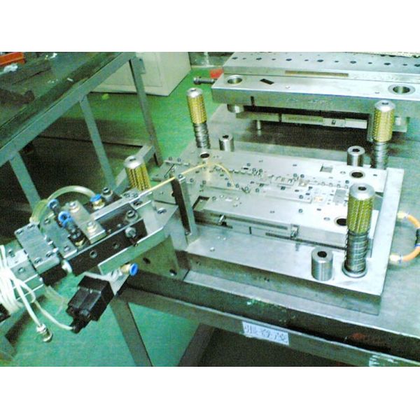 Precision metal stamping dies for connectors, normal and high speed up to 300