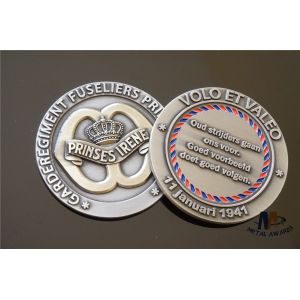 Cute Custom Challenge Coins Crown Double Tone Plating And Backside Engraved /