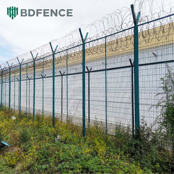 High Security Airport 50mmx200mm aoa fence Pvc Fence Panels And Posts