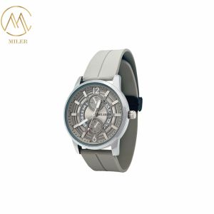 New Model Comfortable and Functional Silicone Strap Quartz Movement Watch