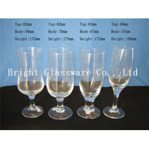 China Cheap romantic design glass champagne cup, wine goblet glass for wholesale on sale
