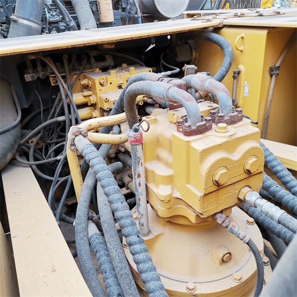 2019 Komatsu 360 Excavator 36 Ton Made in Japan in Shanghai with 2608 Working Hours