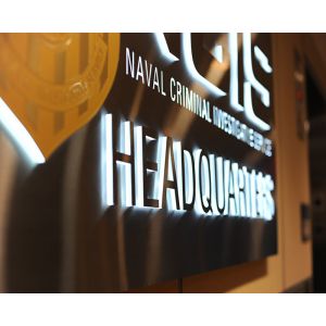 Superior Quality In Front Of The Store Led Acrylic Letter Lights Box Sign