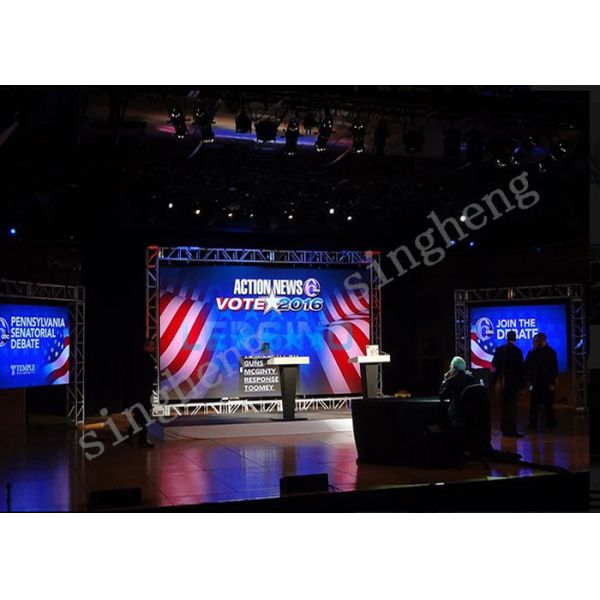 Quality SMD 3 In 1 Led Digital Advertising Display , P4 Led Display 1R1G1B Pixel Configuration wholesale