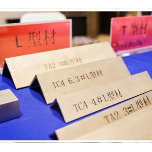 ISO 9001 Certified Producing Titanium Square Tube With Slotted Angles