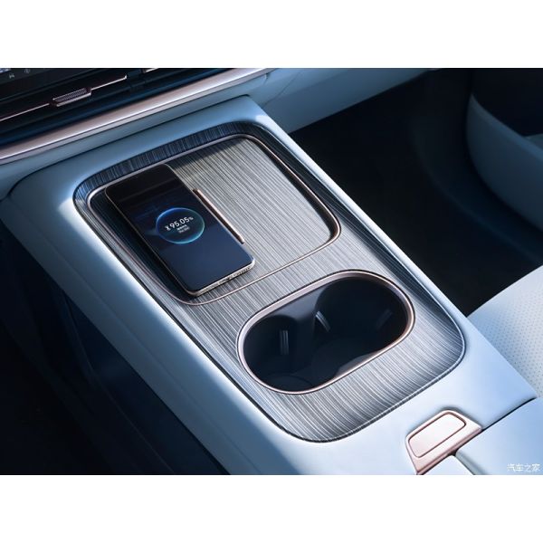 Dongfeng ePai008 Energe Electric Vehicle Medium and large SUV Eco-Friendly 5 Seats R21 car Pure Electric SUV