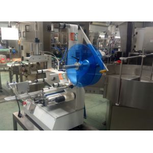 Square Flat Semi Automatic Bottle Labeler No Wrinkles Convenient Adjustment
