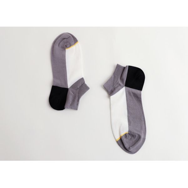 Quality Elastic Grey Sports Ankle Socks Cotton Sweat Absorbing Material wholesale