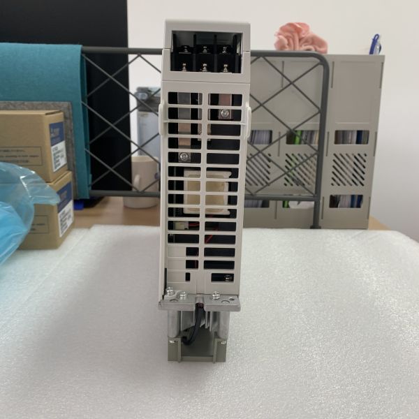 Mitsubishi MDSC1V2-3520S SERVO DRIVE UNIT 3.5/2 KW 31 A 200-230 V 50/60 HZ CNC