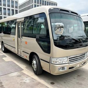 China Luxury 30 Seats LHD/RHD Diesel Mini Coaster New Bus on sale