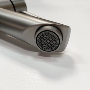 Ceramic Valve Mixing Faucet, Flow Rate 1.5 GPM - Good Faucet for Home Use