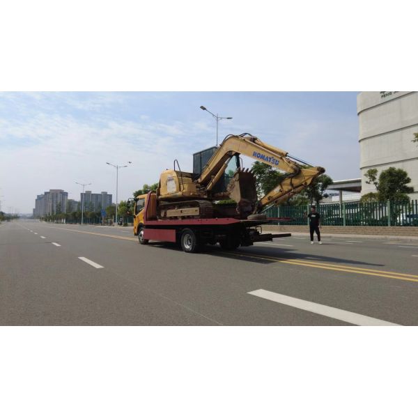 13 Ton Trailer Flatbed Recycling Truck for Sale, Japan 1SUZU ELF NPR 600P 5.6M Full Platform Flip Rescue Truck Flatbed Trailer