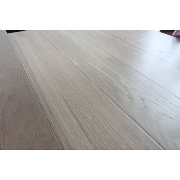 Quality American White Oak Engineered hardwood flooring with white washed surface wholesale