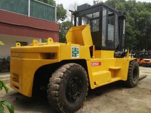 China Japanese Heavy Used Diesel Forklift Truck 25 Ton Komatsu FD250 With Side Shifter on sale