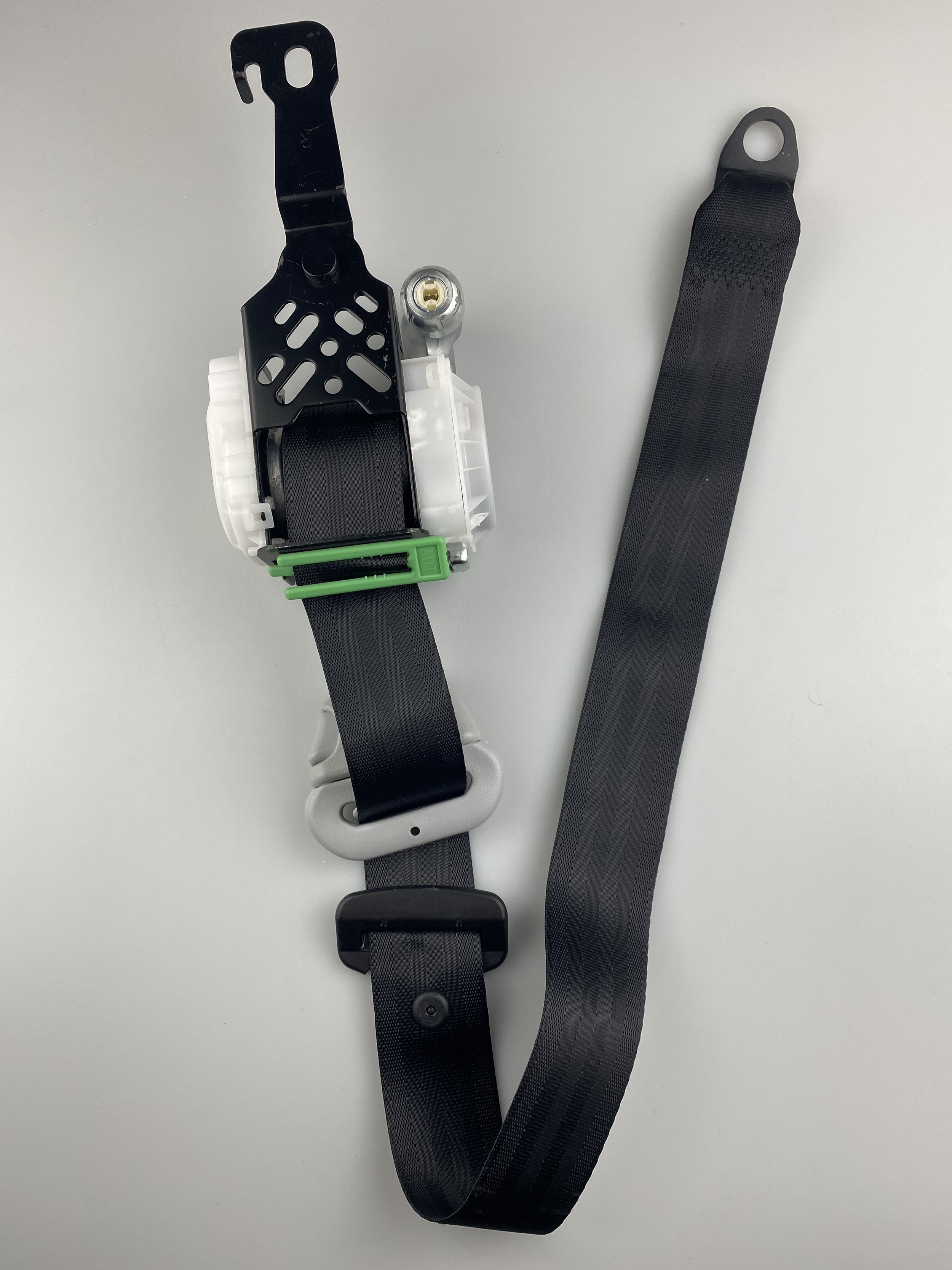 Car Three-Point Seat Belt for Hyundai Elantra With Black Webbing Single